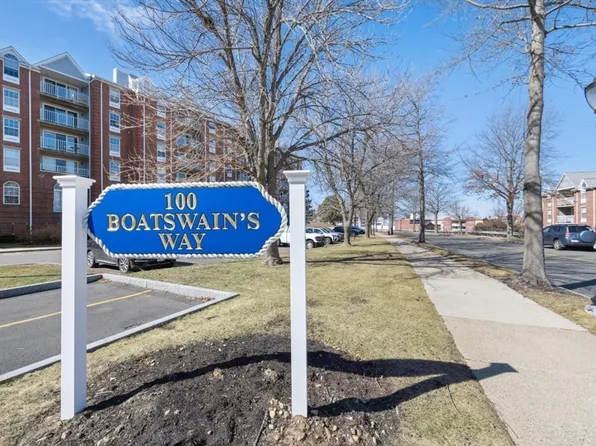 100 Boatswains Way APT 406, Chelsea, MA 02150