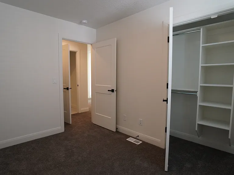 2925 S Highway 89 #15 — Photo 12