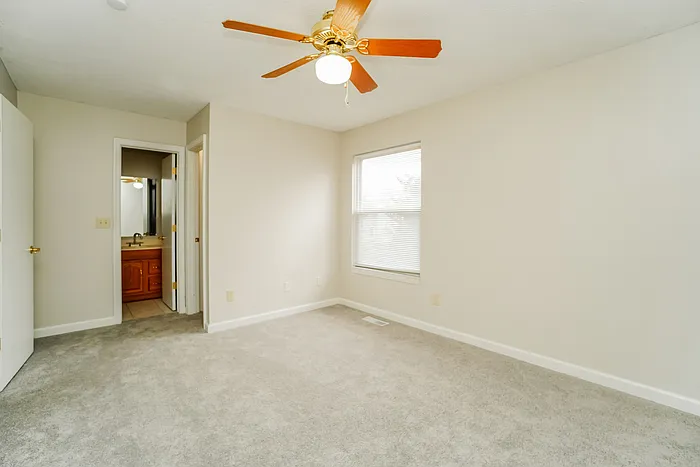 1449 Pepper Ln — Photo 10