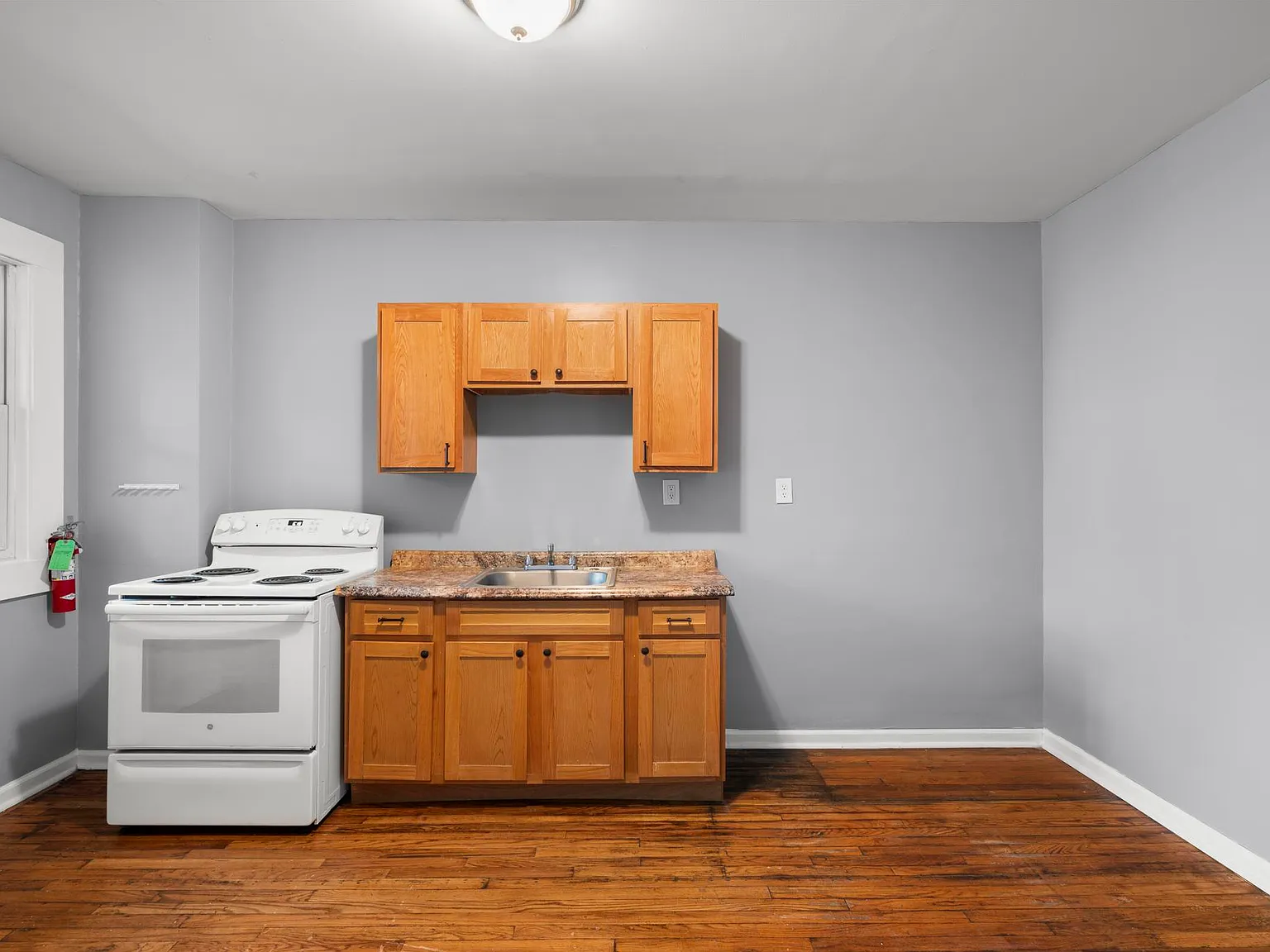 34-38 Beacon Street - 38B1 — Photo 2