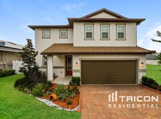 2038 Sloans Outlook Dr, Groveland, FL 34736