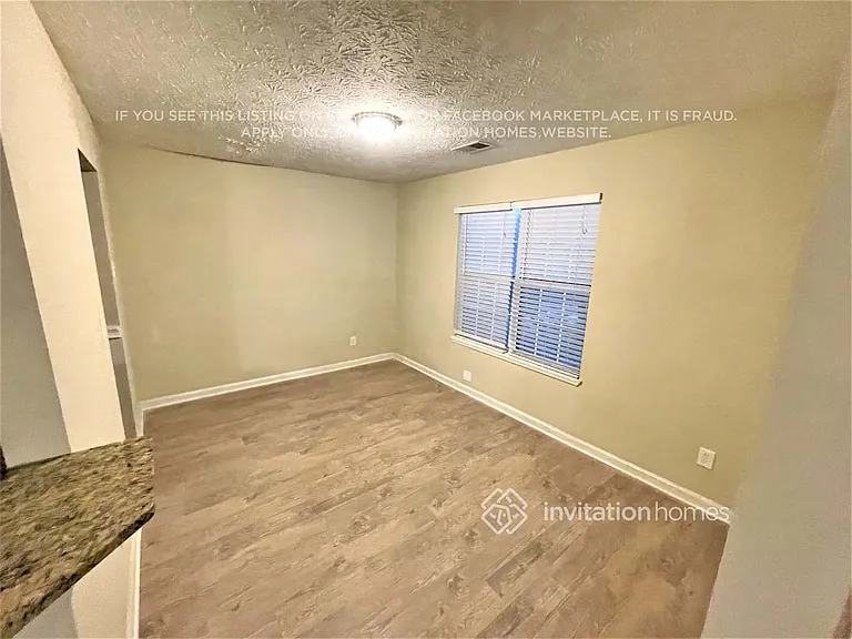 3813 Willow Tree Cir — Photo 8