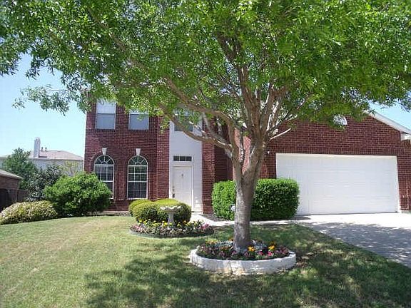 2nd image of 7904 Seven Oaks Ln