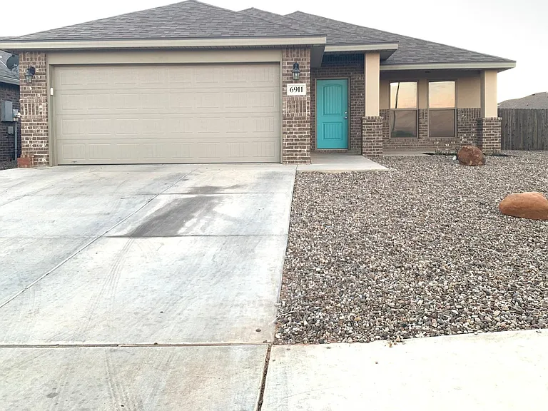 6911 Corral Dr — Photo 11
