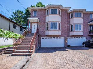 240B Commercial Ave, Palisades Park, NJ 07650