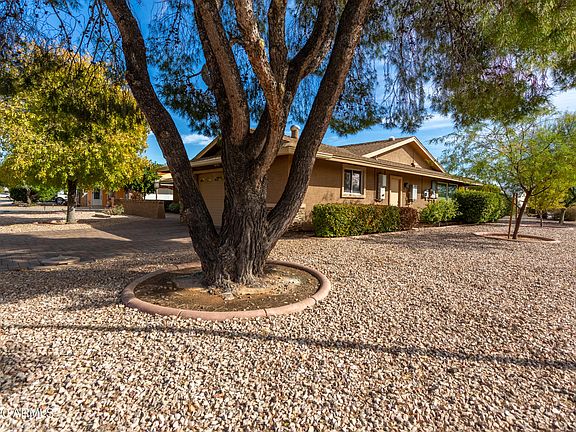 5th image of 10747 W Roundelay Cir
