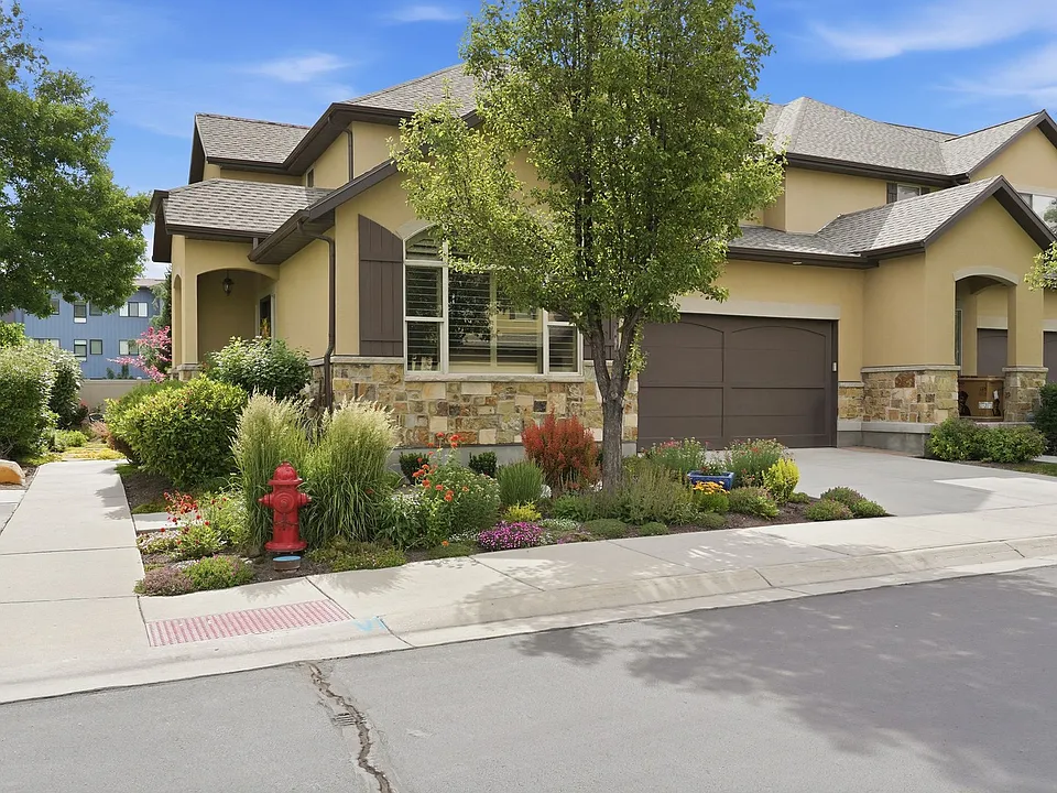 7253 S Viansa Ct