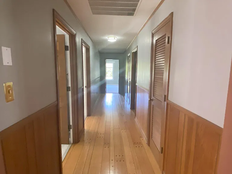 2400 E Blackstock Rd — Photo 10
