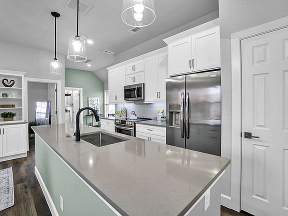 3rd image of 1201 Apache Lake Dr
