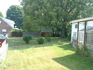 2nd image of 106 Hampton Lck
