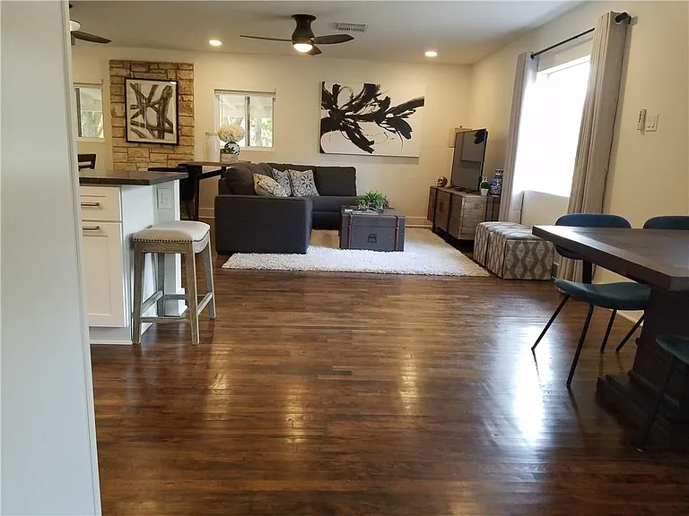 5405 Hudson St — Photo 12