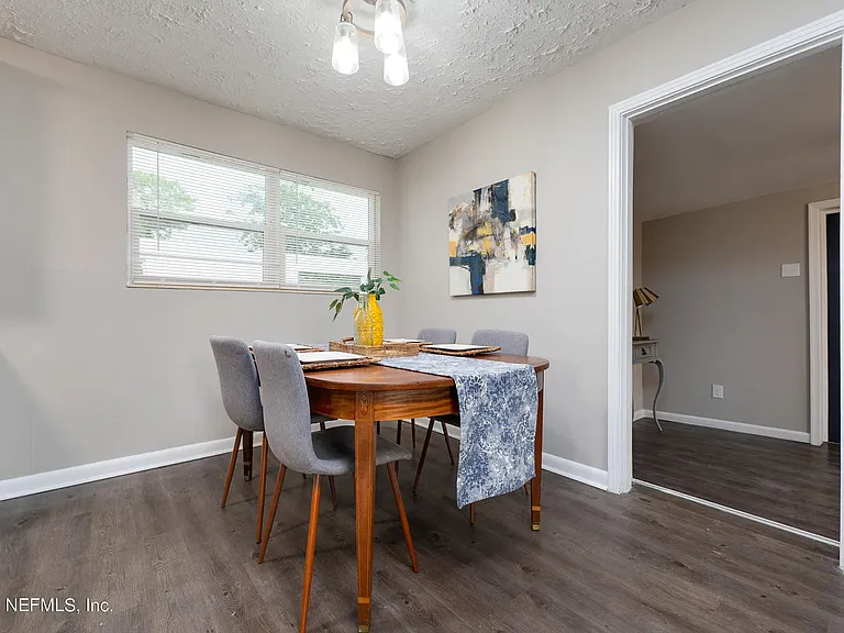 4920 Tallyho Ave — Photo 11