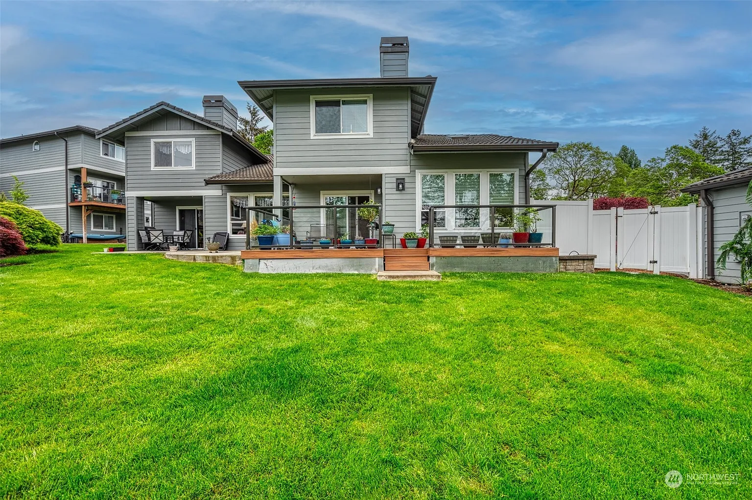 7330 Steilacoom Boulevard SW photo 1