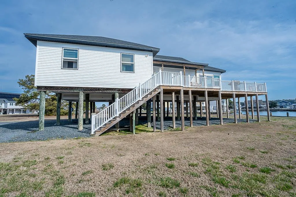3335 Harpoon Ct photo 1