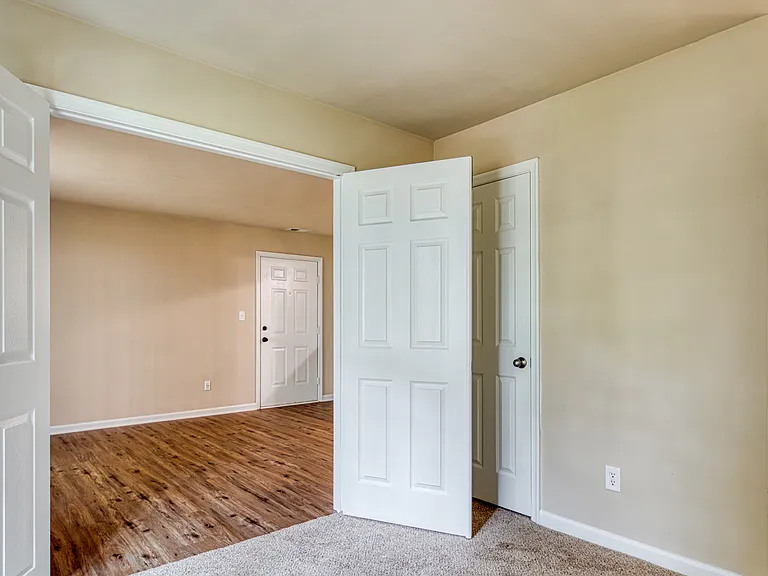 Summer Station Apartments Where Comfort Meets Coastal Living — Photo 64