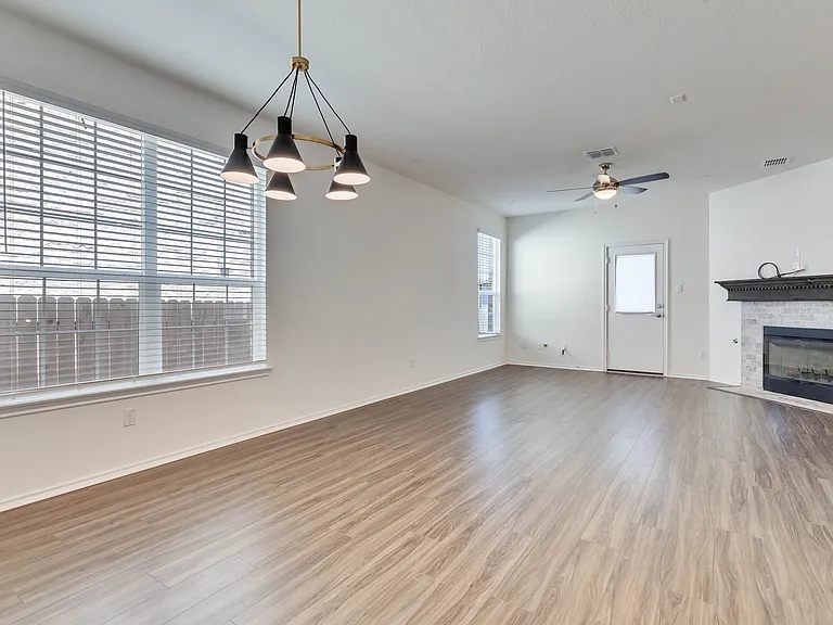 4465 Acerno St — Photo 5