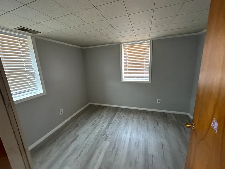 581 Broadview Dr — Photo 1