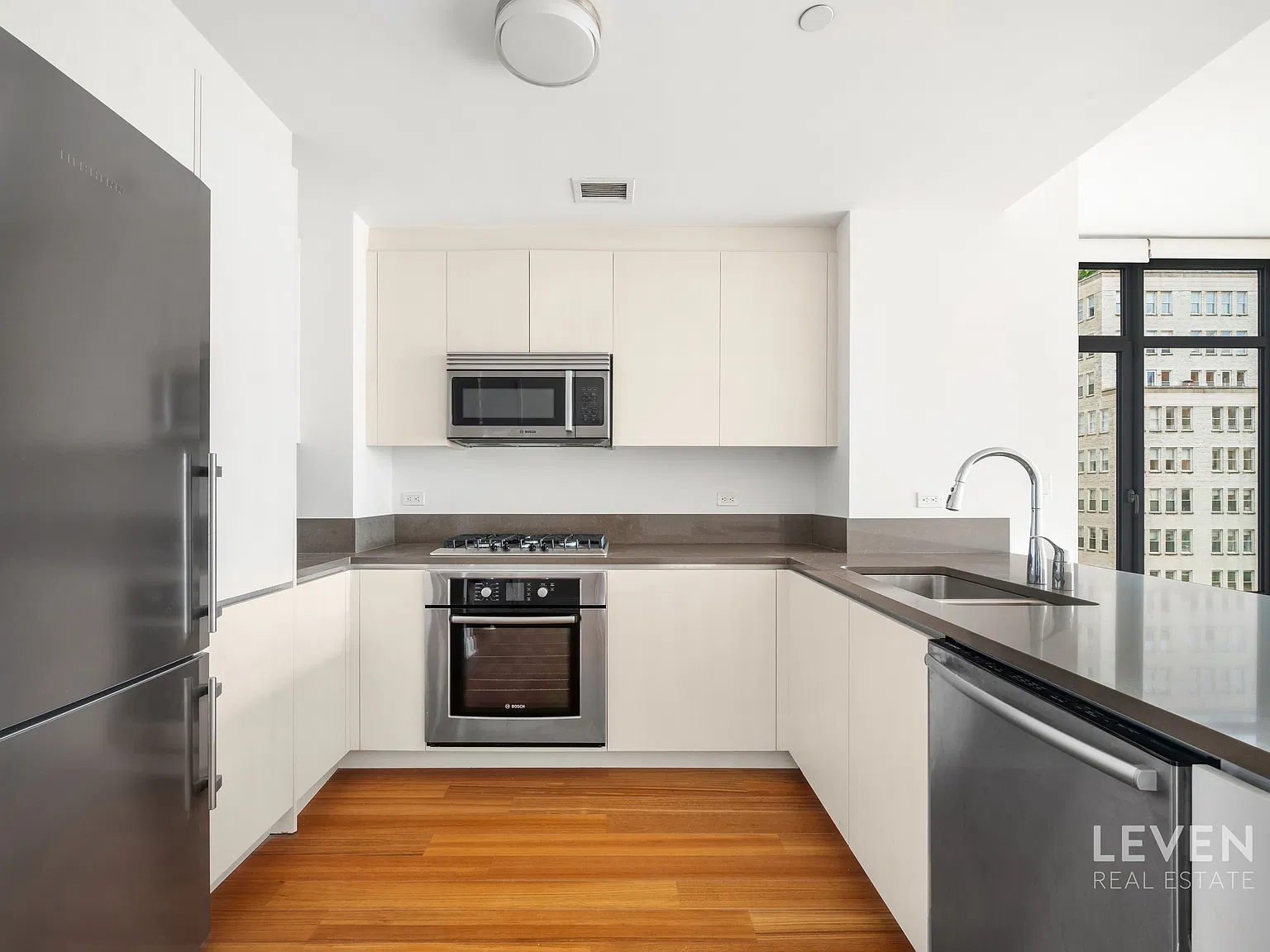 57 Reade Street — Photo 3