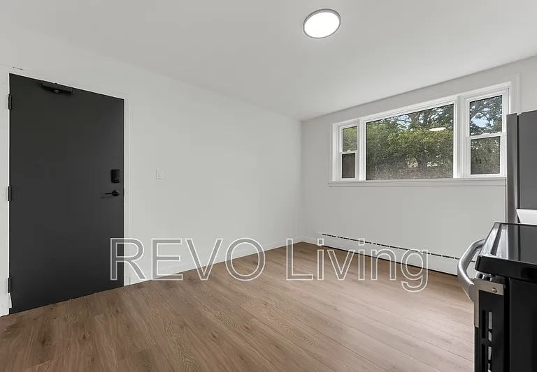 89 Beech St #1 — Photo 3