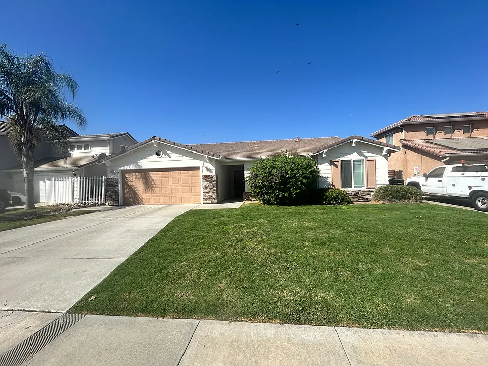 2454 Ranier Way
