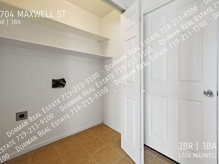 1704 Maxwell St — Photo 9