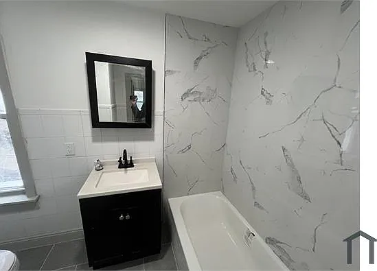 2 bed, 1000 sqft, $1,950 — Photo 2