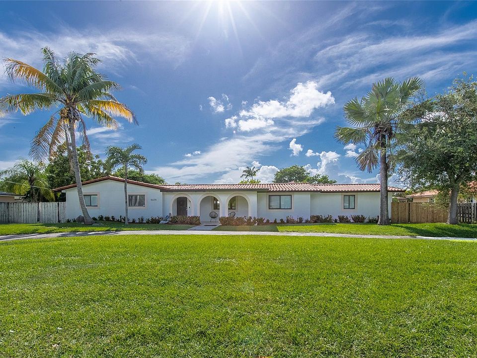 1st image of 16670 SW 90th Avenue