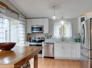 339 Holly Rd, South Kingstown, RI 02879