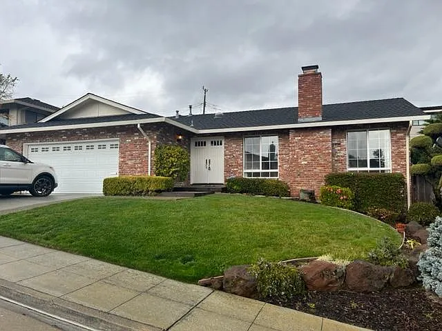 780 Sequoia Ave photo 1
