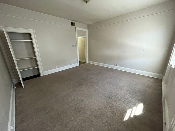 3rd image of 909-911 N 10th St #3