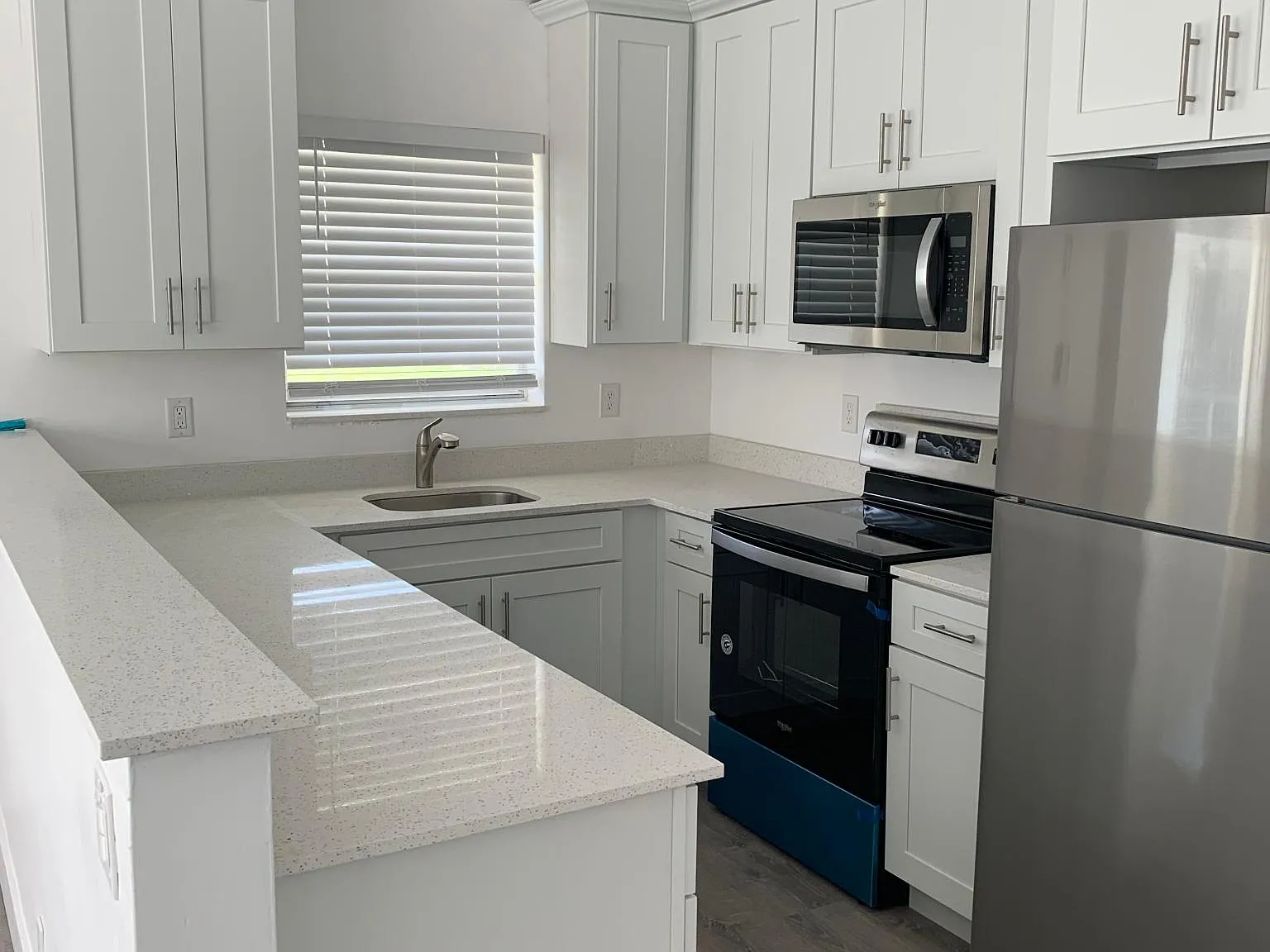 2436 Van Buren St — Photo 4