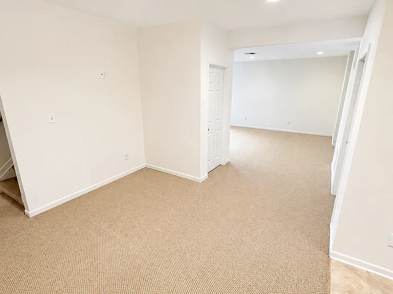 131 Claude Ct SE — Photo 15