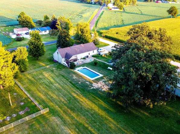 977 Jasper Coil Rd, Washington Court House, OH 43160