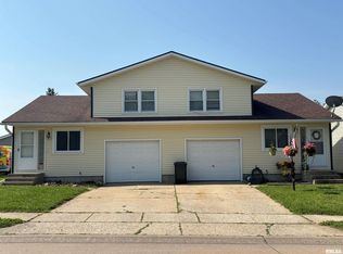 2827 W 66th St, Davenport, IA 52806
