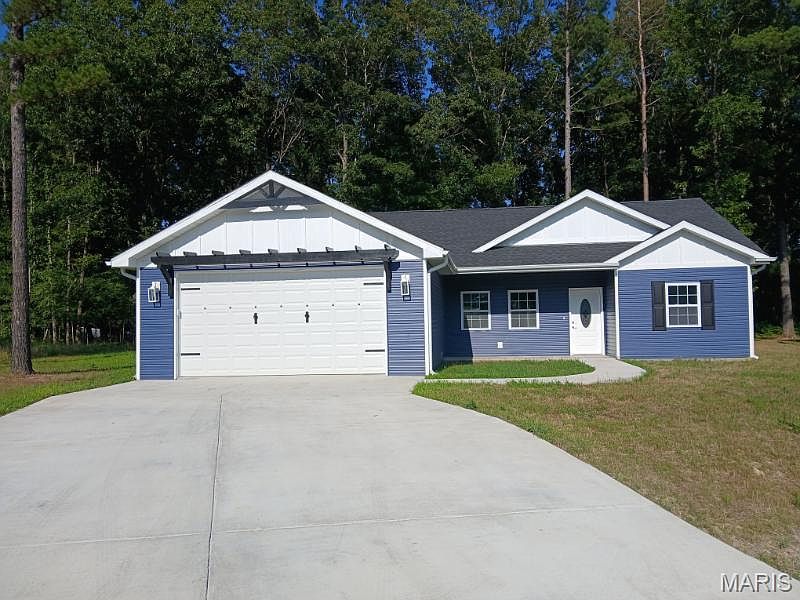 1st image of 233 Ruth Harris Ln