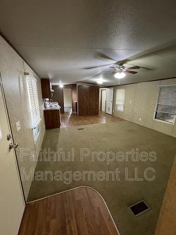 2 bed, 2.0 bath, $1,250 — Photo 4