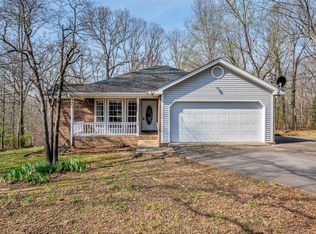 2034 Wolfe Rd, White Bluff, TN 37187