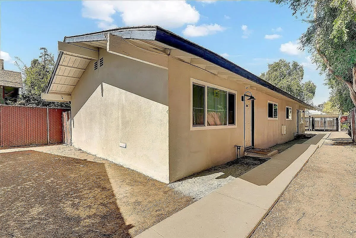 Building Photo - 389 N Glenn Ave #102