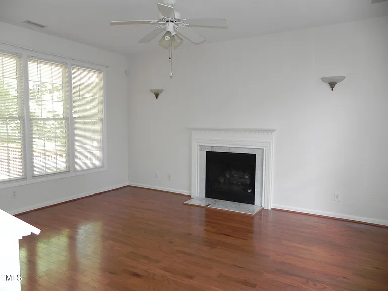 216 Castle Hayne Dr — Photo 5