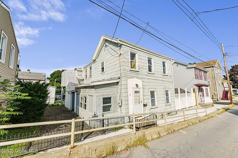 2nd image of 47 South Street
