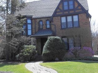 2870 Ludlow Rd APT 1, Cleveland, OH 44120