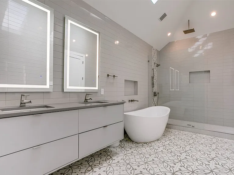 2045 Marydale Dr — Photo 26