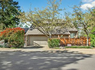 1927 Tamarack Pl, Ashland, OR