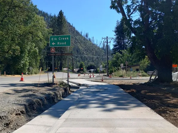 1225 S Fork Rd, Happy Camp, CA 96039