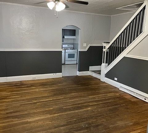 4th image of 1616 Holliday St