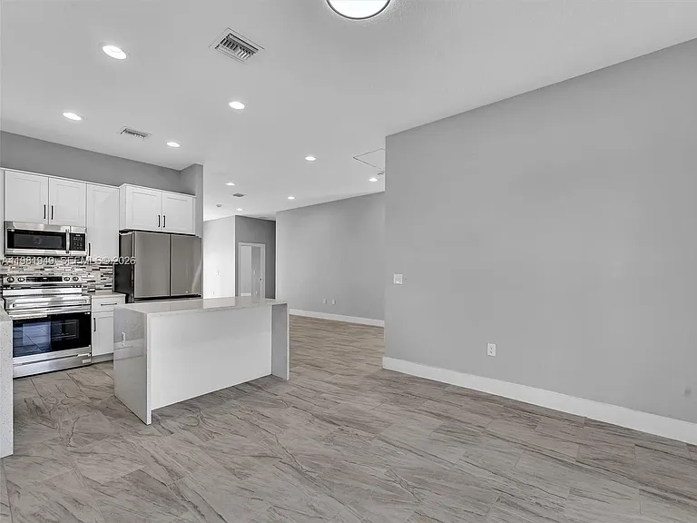 803 N 20th St — Photo 26