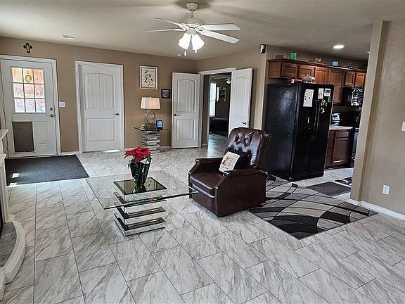 5th image of 508 Hampton Dr