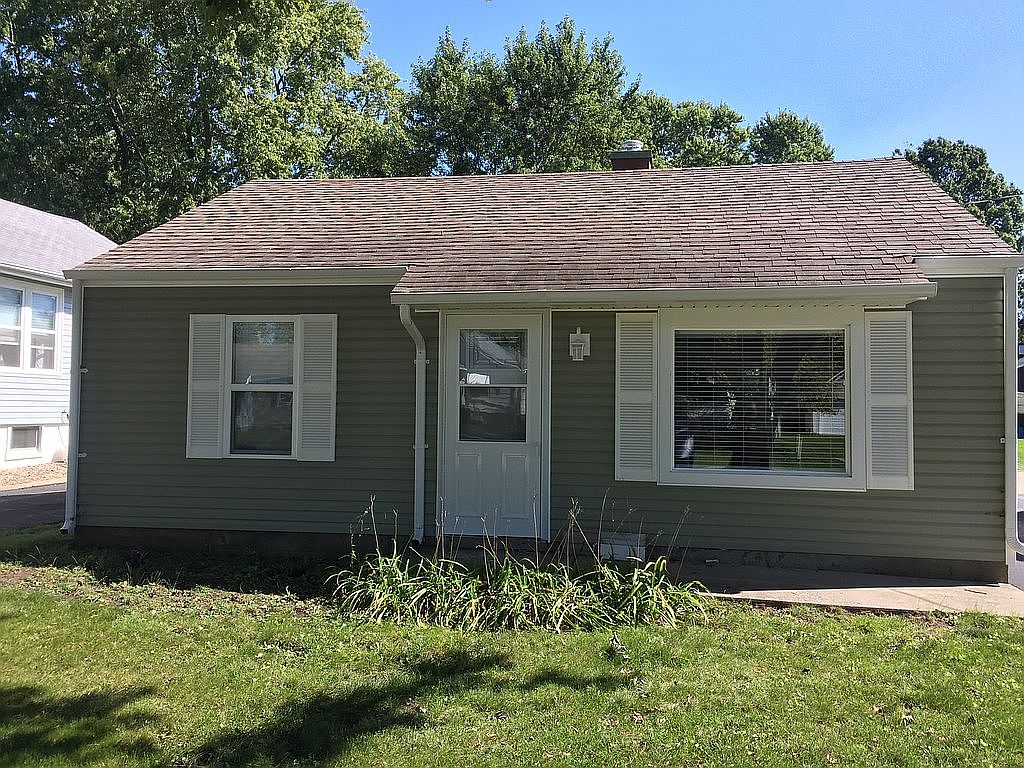 1573 Willard St, Galesburg, IL 61401 | Zillow