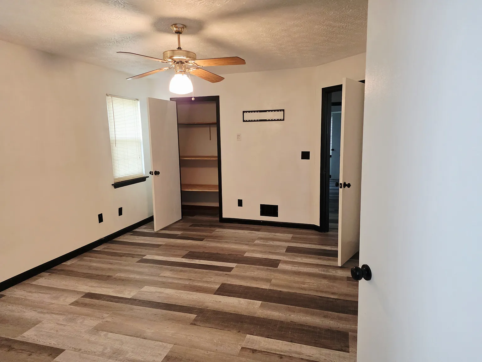 3 bed, 1523 sqft, $2,300 — Photo 3