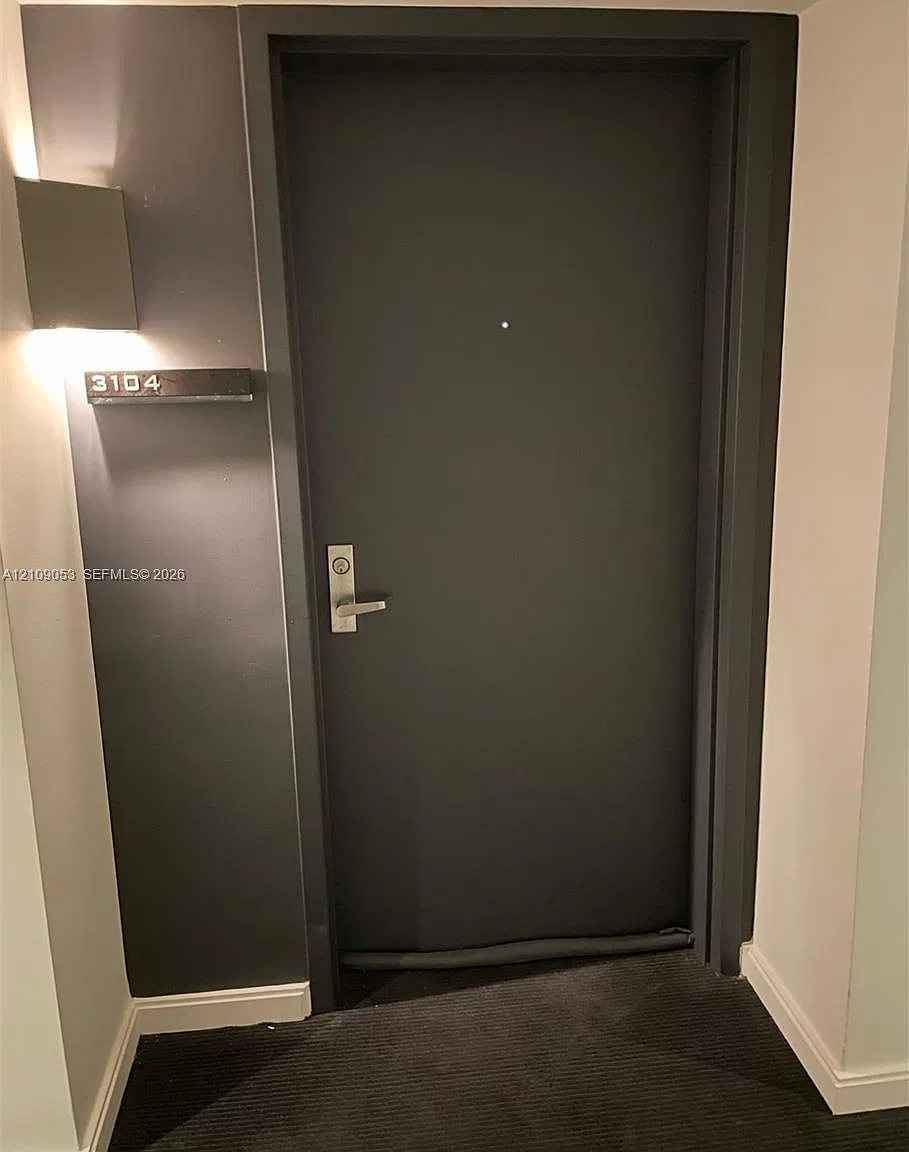 One Miami East Condo — Photo 3